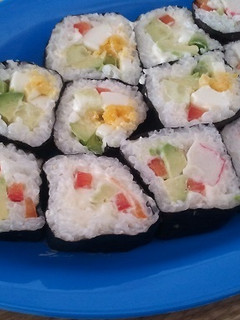 Una foto de Sushi con arroz normal