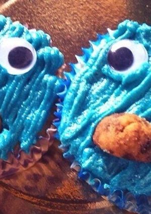 Una foto de Cupcakes decoradas con el monstruo de las galletas