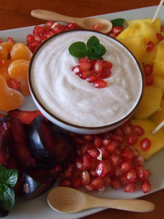 Una foto de Fondue con frutas de otoño