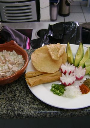 A picture of Pozole Blanco.