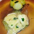 Bacalao al pil-pil con guarnición de patata cocida