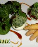 Huevos rellenos de espinacas y setas