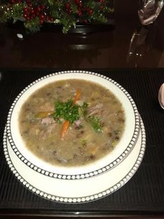 Una foto de Sopa de guandul con hueso de cerdo