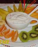 Ensalada de frutas con queso batido y arándanos