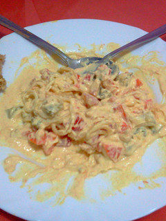 Una foto de Spaghetti con salsa de yogur griego y mostaza