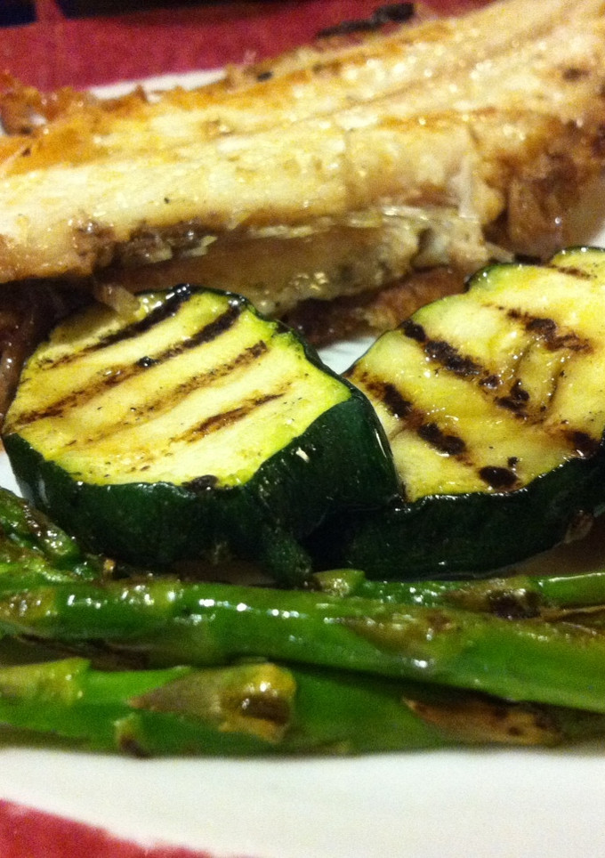 Una foto de Lenguado a la plancha con verduras
