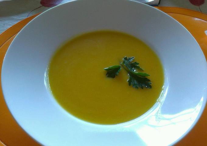 Foto principal de Sopa de calabacín y zanahoria