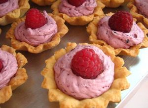Una foto de Crema de frutillas para relleno y cobertura en repostería