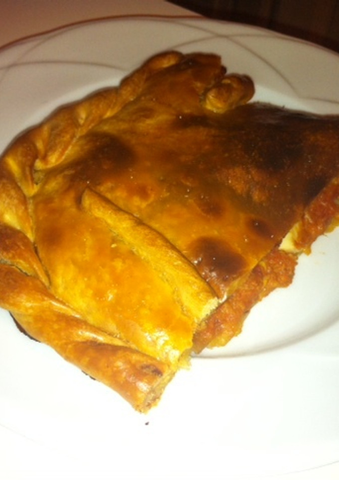 Una foto de Empanada gallega de pisto