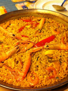 Una foto de Paella con gamba y cigala