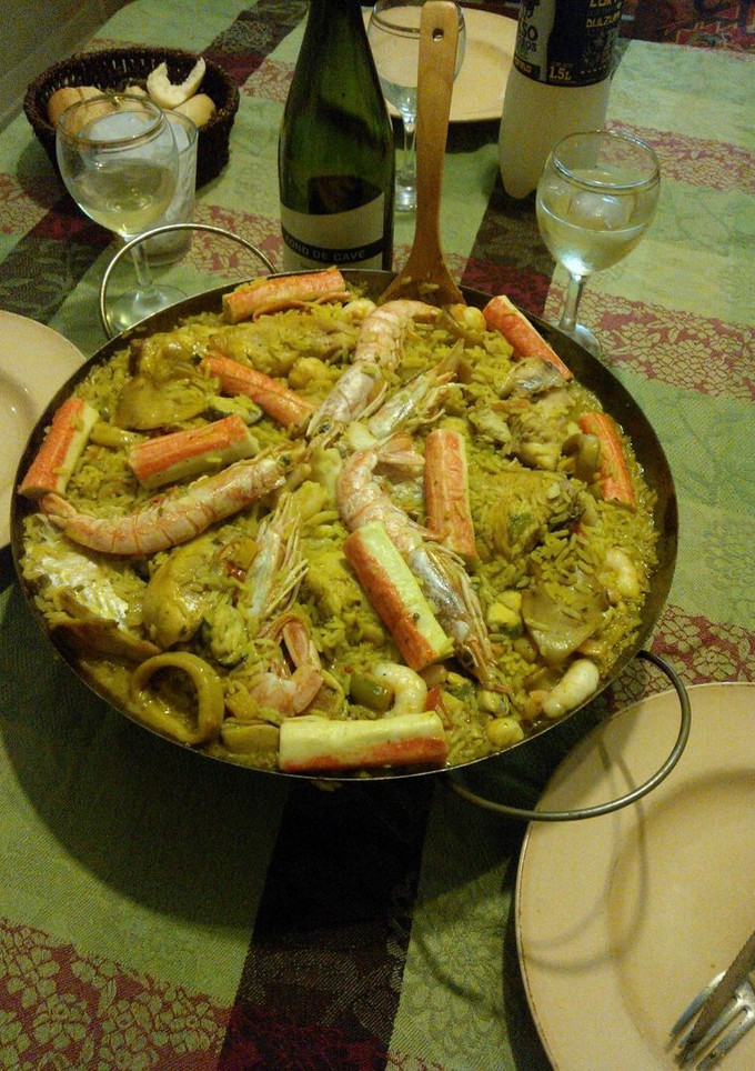 Una foto de Paella al kanikama