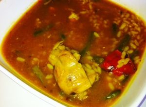 Una foto de Arroz caldoso con pollo de campo