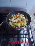 Vegetales mixtos salteados con pollo y risotto