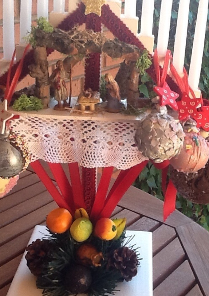 Una foto de Bolas navidad de chocolate para guardar las uvas de la suerte