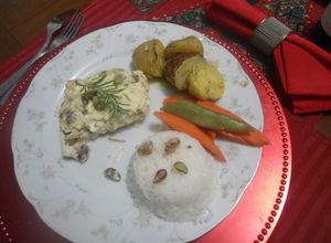 Una foto de Filete de salmón con pistachos y queso crema