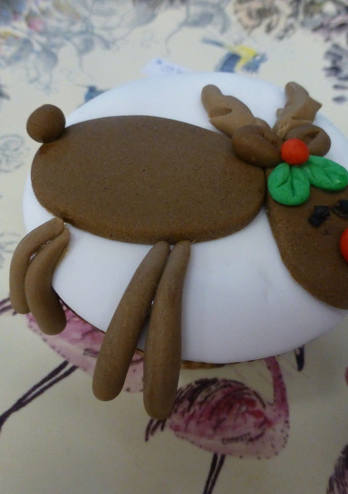 Una foto de Cupcakes navideño Rudolf