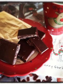 Una foto de Turrón de chocolate sin gluten y sin lactosa