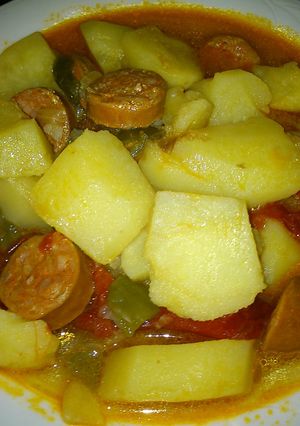Una foto de Patatas a la riojana con chorizo