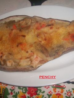 Una foto de Berenjenas gratinadas con verduras y surimi
