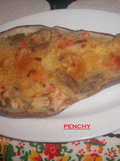 Una foto de Berenjenas gratinadas con verduras y surimi