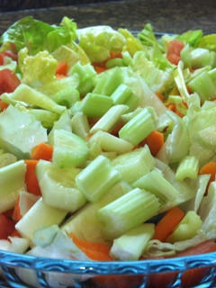 Una foto de Ensalada facilísima con apio