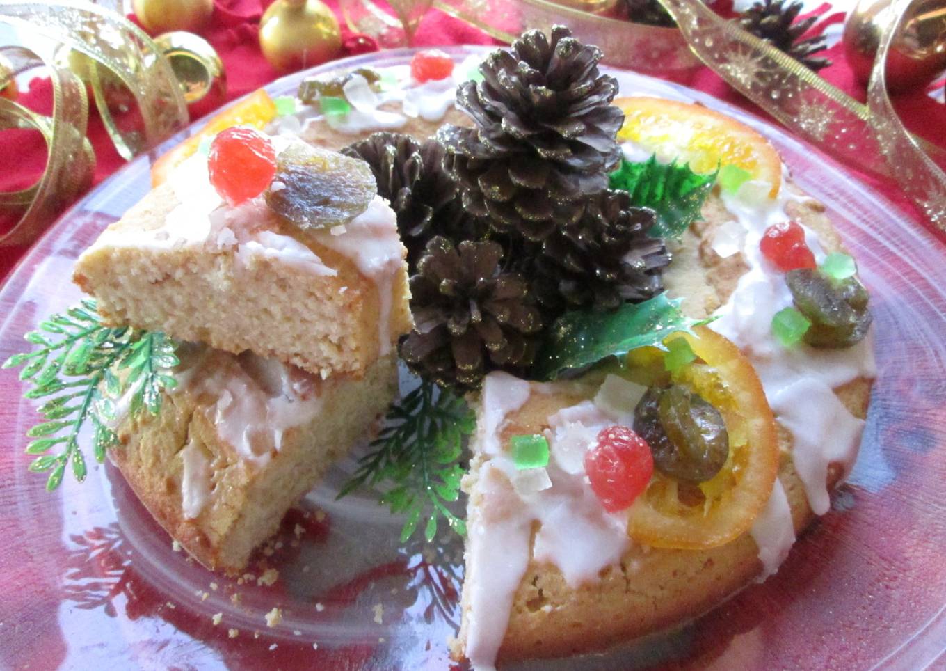 Hogaza de harina de maíz con frutas glaseadas<br />