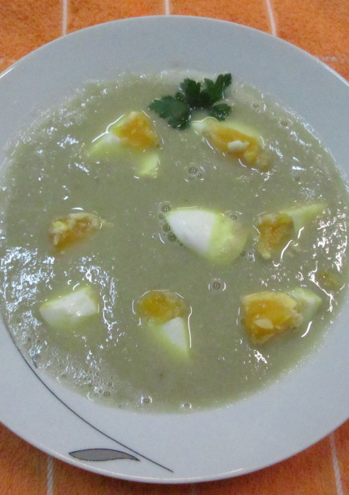 Una foto de Sopa crema de alcachofas