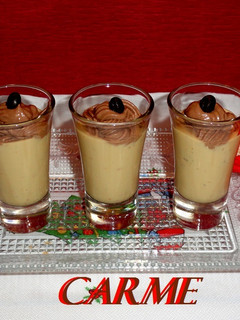 Una foto de Vasitos de crema de café y trufa