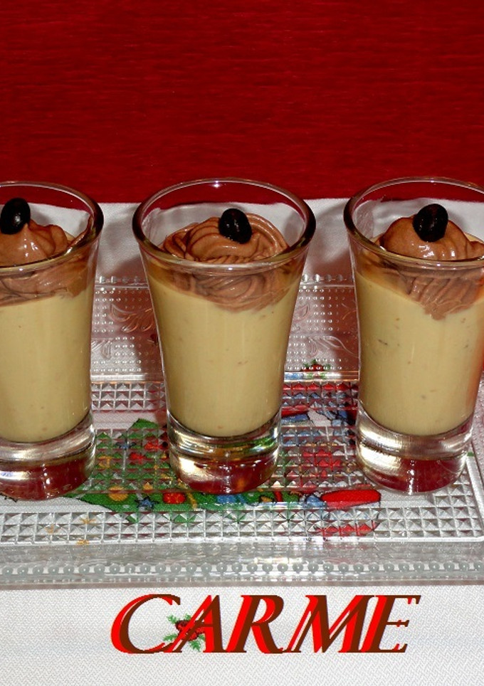 Una foto de Vasitos de crema de café y trufa