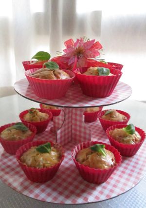 Una foto de Muffins de verduras con jamón y queso