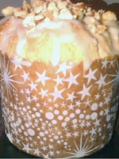 Una foto de Pan dulce navideño con nuez y chocolate