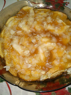 Una foto de Tarta de manzana y pera en microondas