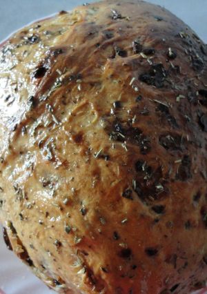 Una foto de Pan de aceitunas y tomates secos