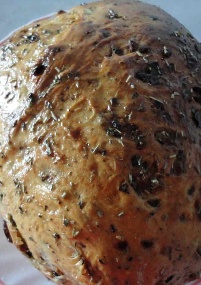 Una foto de Pan de aceitunas y tomates secos