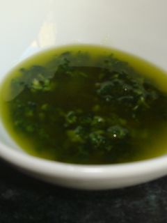 Una foto de Picadillo de ajo y perejil con vinagre