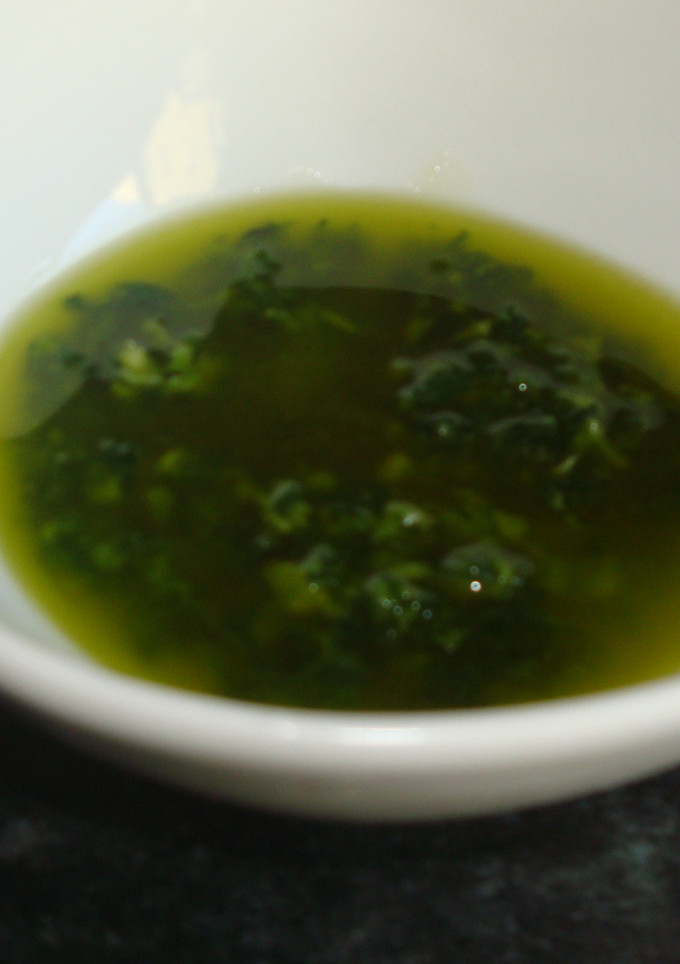Una foto de Picadillo de ajo y perejil con vinagre