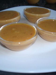 Una foto de Mini tarrinas de helado de turrón de Jijona