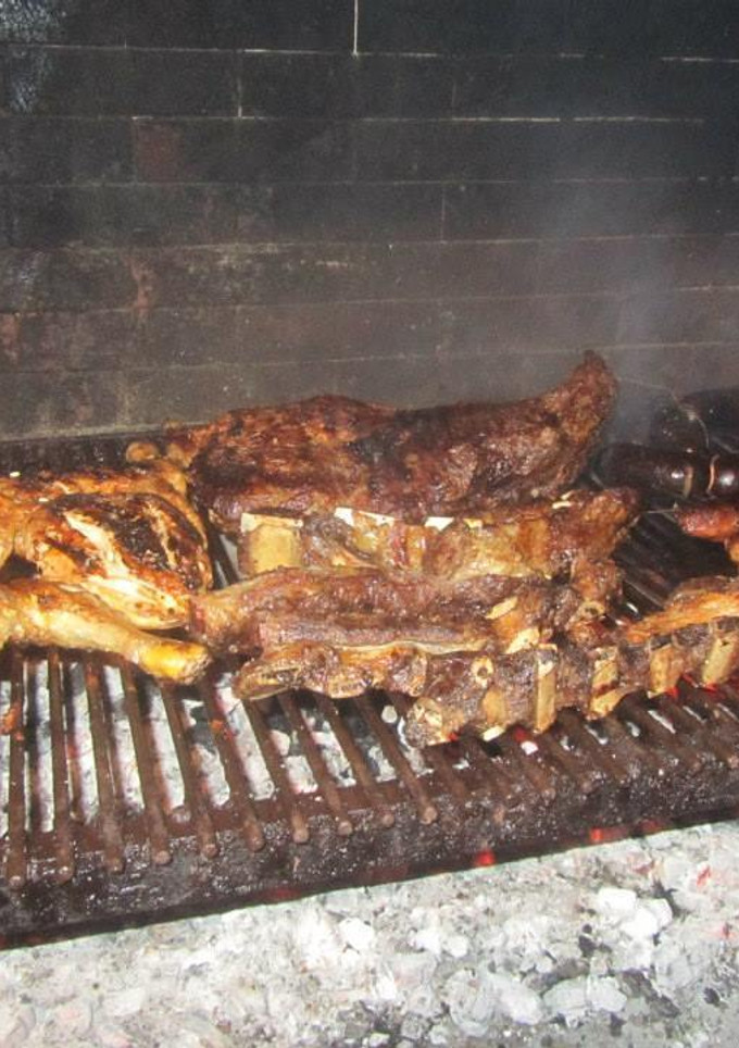Una foto de Parrillada o asado argentino completo