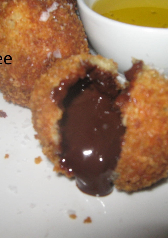 Una foto de Croquetas de chocolate líquidas