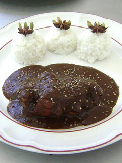 Una foto de Mole rojo