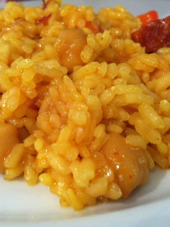 Una foto de Arroz con manitas de cerdo y jamón