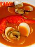 Sopa sencilla de bogavante con almejas