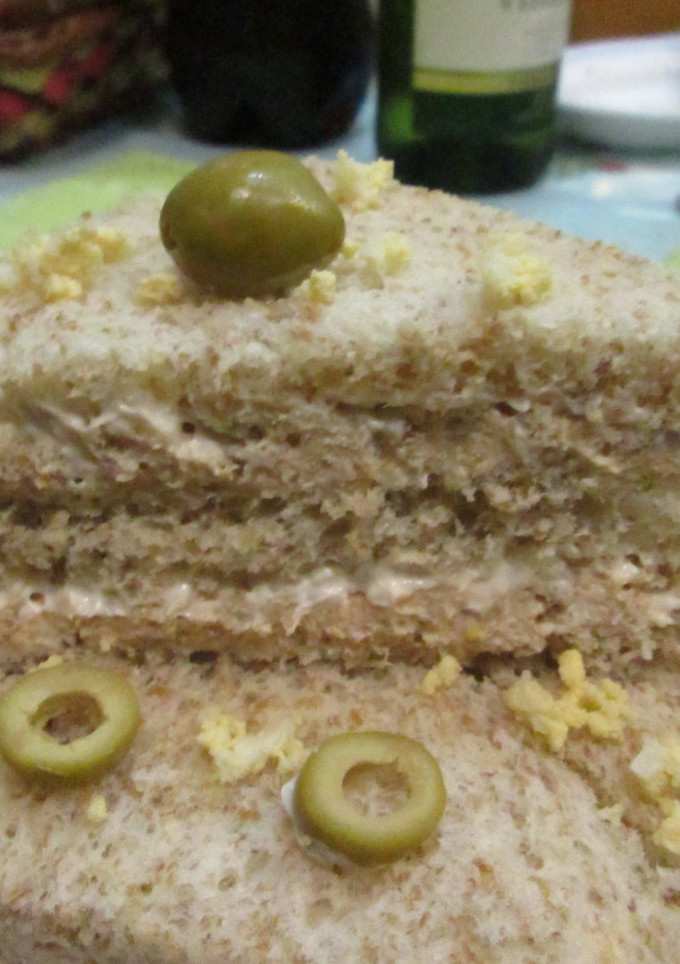 Una foto de Sándwich integral con crema de pollo
