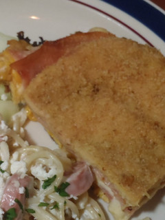 Una foto de Pechugas rellenas de jamón y queso rebozadas