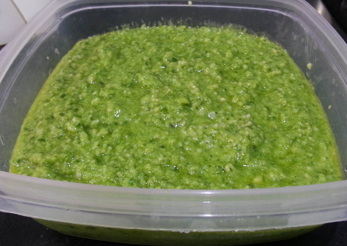 Salsa pesto con anacardos