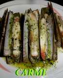 Navajas al vapor en salsa verde
