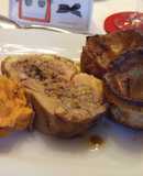 Pollo de corral relleno, con puré de boniatos y pudings de Yorkshire