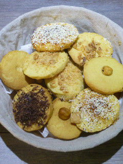 Una foto de Pastas de chocolate, almendras y avellanas