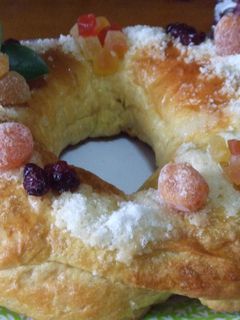 Una foto de Bolo-Rainha, roscón típico portugués