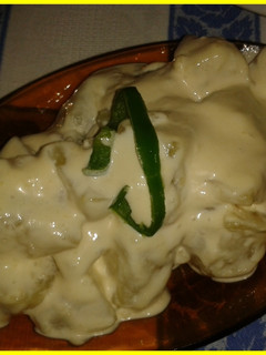 Una foto de Patatas con queso filadelfia y mayonesa de ajo